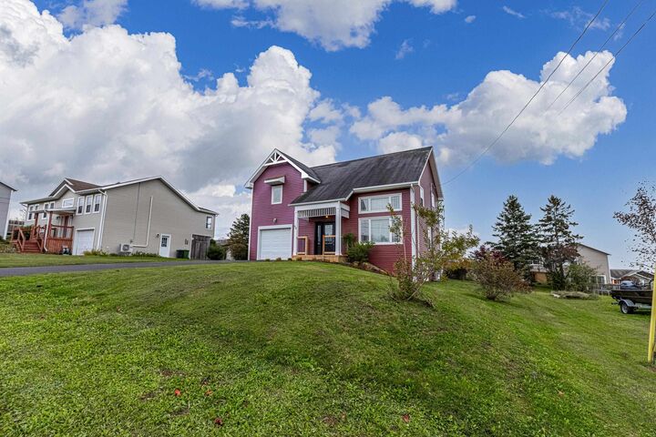 Property Photo:  44 Parent Street  PE C1C 1R2 