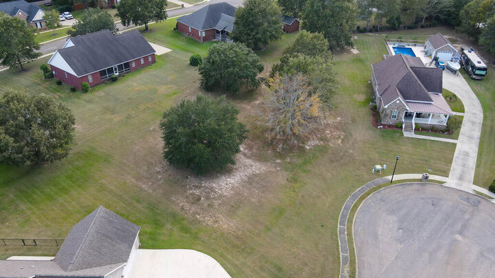 Property Photo:  309 Alcan Way  AL 36301 