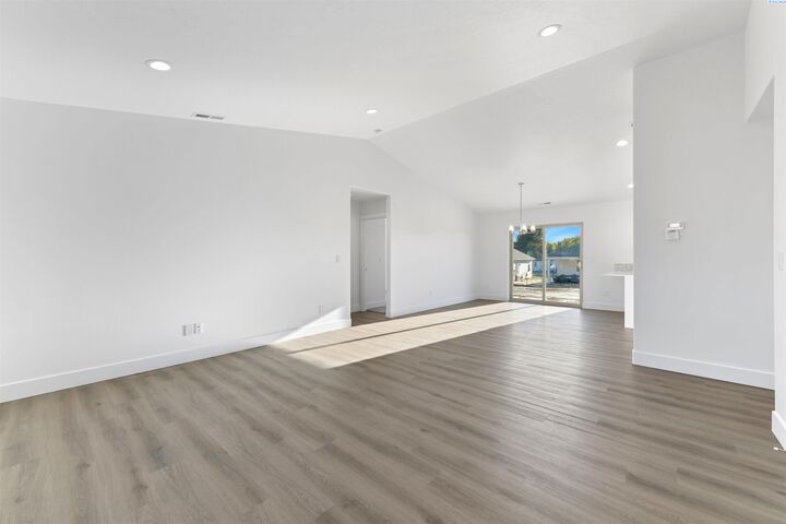 Property Photo:  10116 Sunset Trail  WA 99301 
