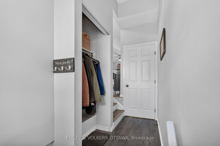 Photo de la propriété: 1160 Belanger Avenue 10 ON K1H 8A2