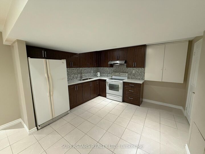 Property Photo:  28 Quantum Street Bsmt  ON L3S 4J5 