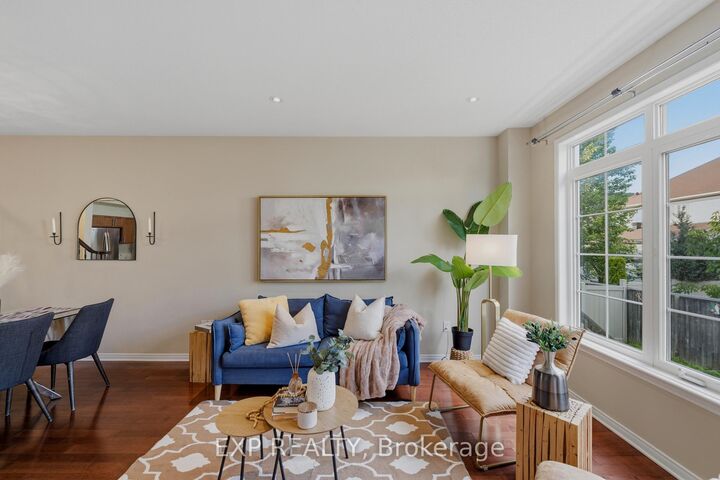 Property Photo:  118 Laramie Crescent  ON K2J 5Z8 