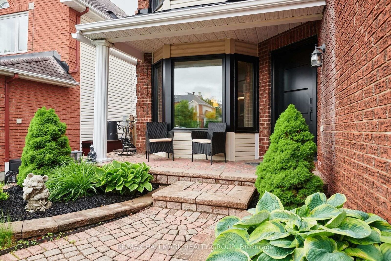 Property Photo:  8 Masonbrook Street  ON K2J 4C4 