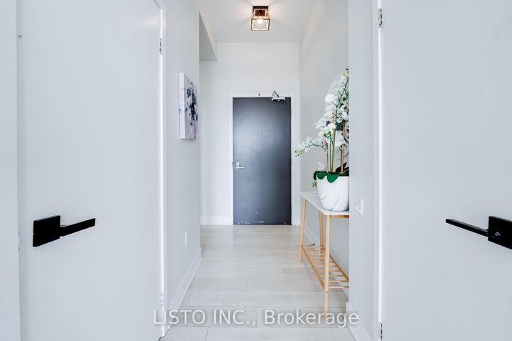 Property Photo:  2908 Highway 7 Road  ON L4K 0K5 