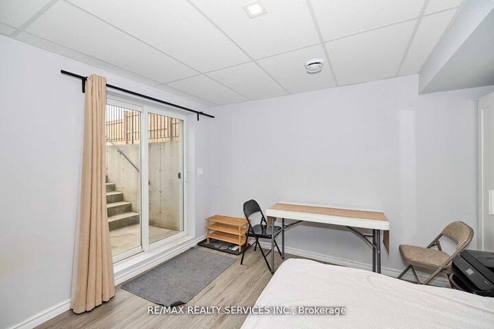 Property Photo:  6045 Ernest Crescent Bsmt  ON L2H 0H9 