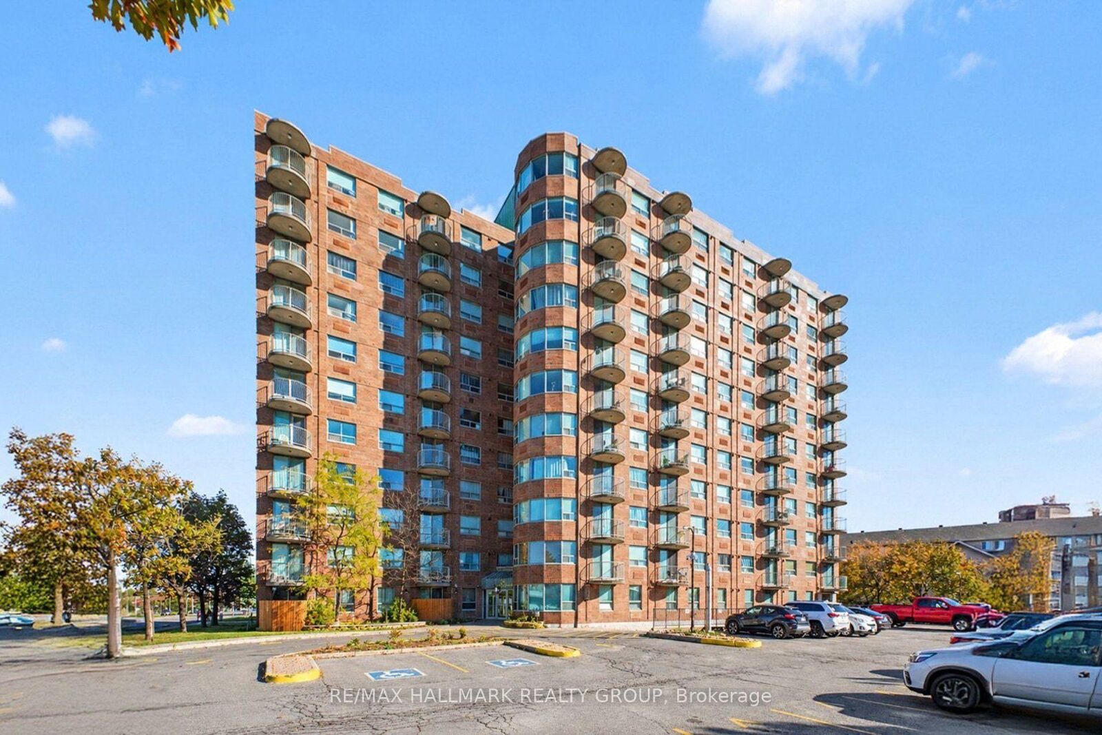 Property Photo:  1440 Heron Road 309  ON K1V 0X2 