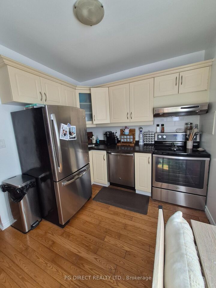 Property Photo:  218 Broadview Avenue  ON M4M 2G5 