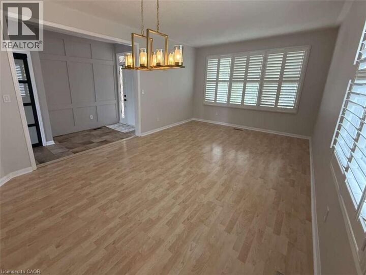 Property Photo:  5673 Roseville Court  ON L7L 6V4 