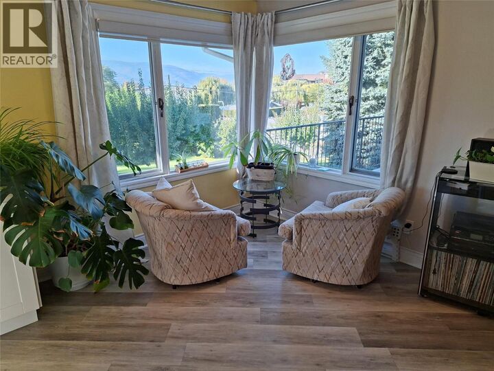 Property Photo: 4306 36th Avenue BC V0H 1V6