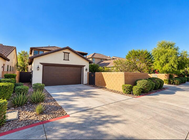Property Photo:  445 Via Milano  CA 92234 