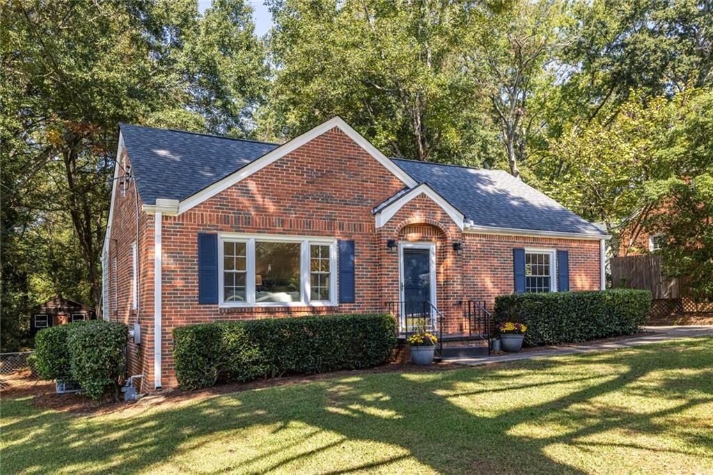 Property Photo:  2866 Wiltshire Drive  GA 30030 