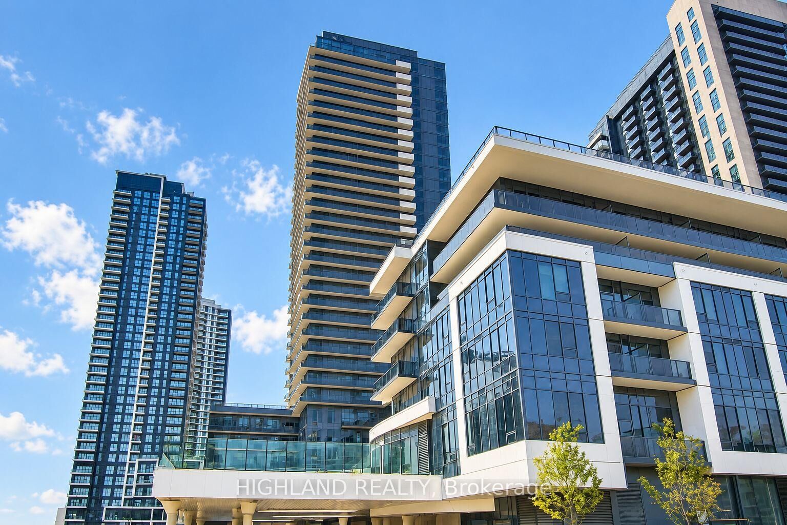 Property Photo:  5081 Hurontario Street 3103  ON L4Z 0C9 