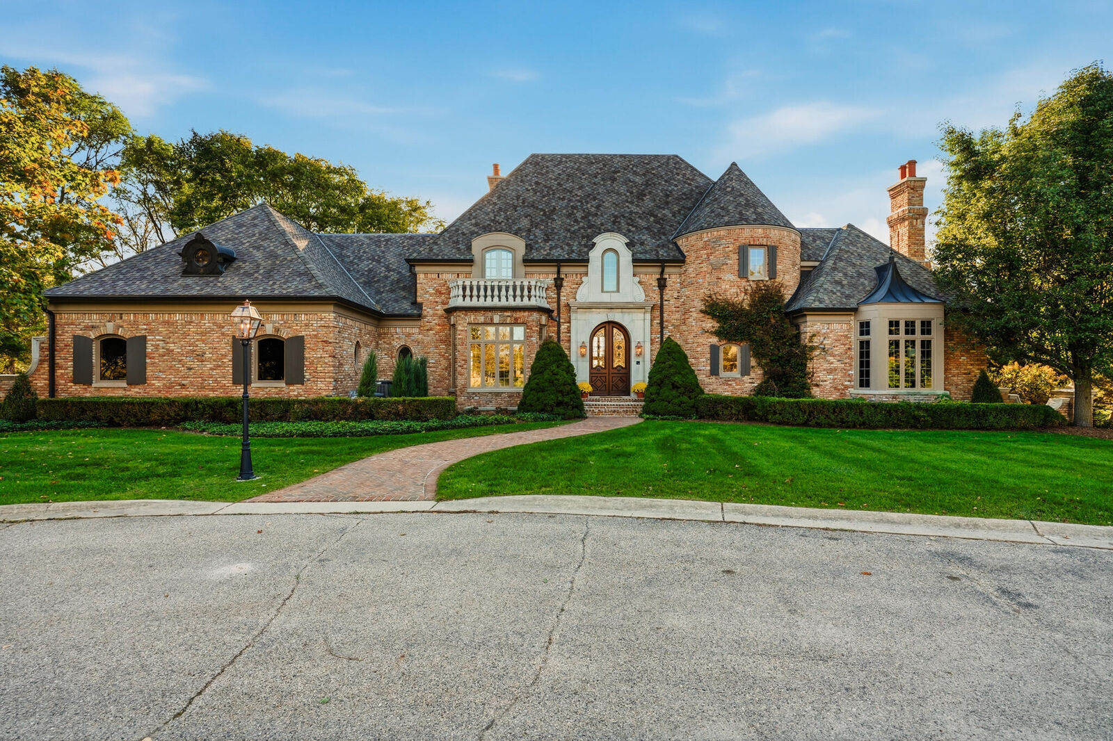 Property Photo:  N76w36211 Saddlebrook Ln  WI 53066 