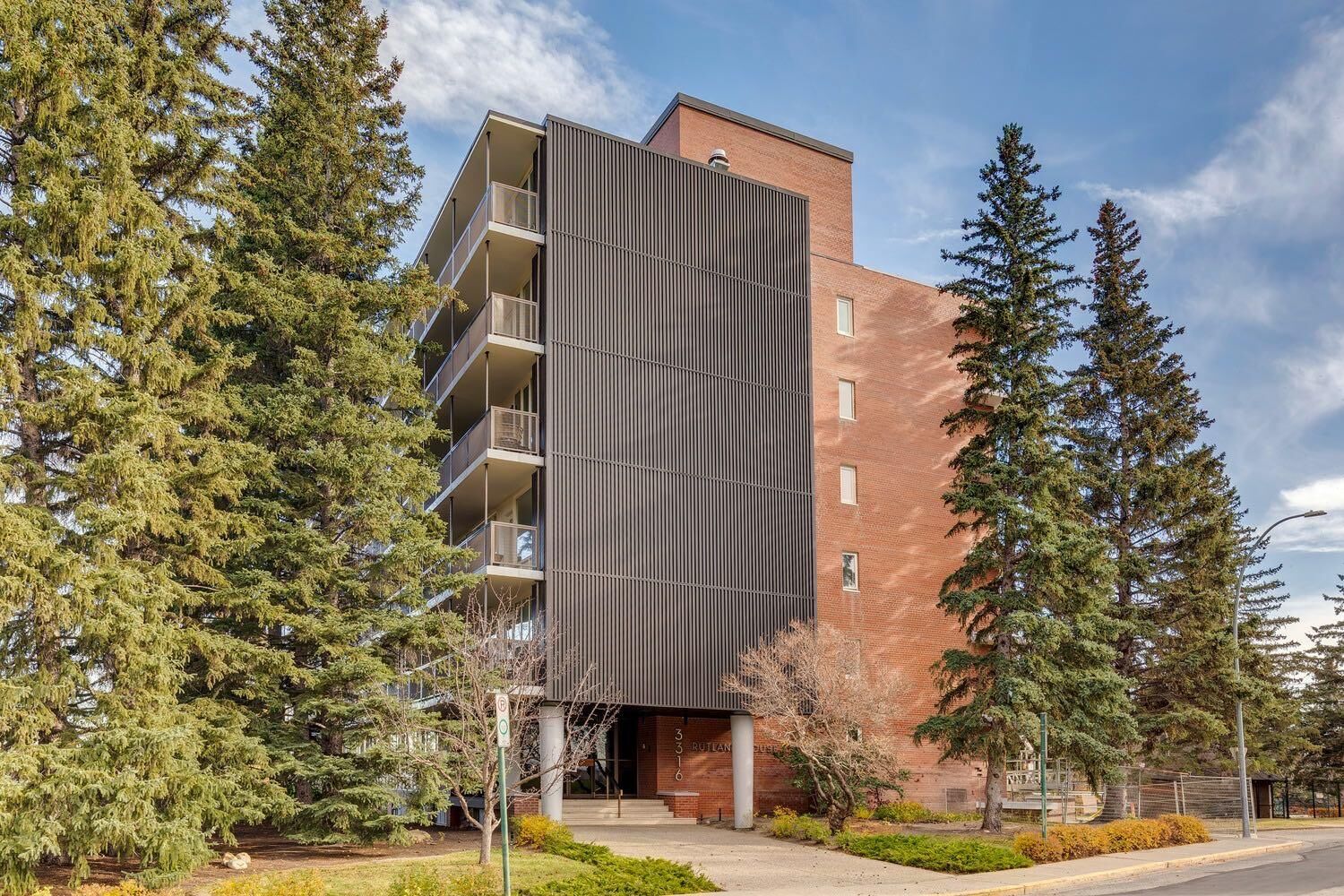 Property Photo:  3316 Rideau Place SW 603  AB T2S 1Z4 