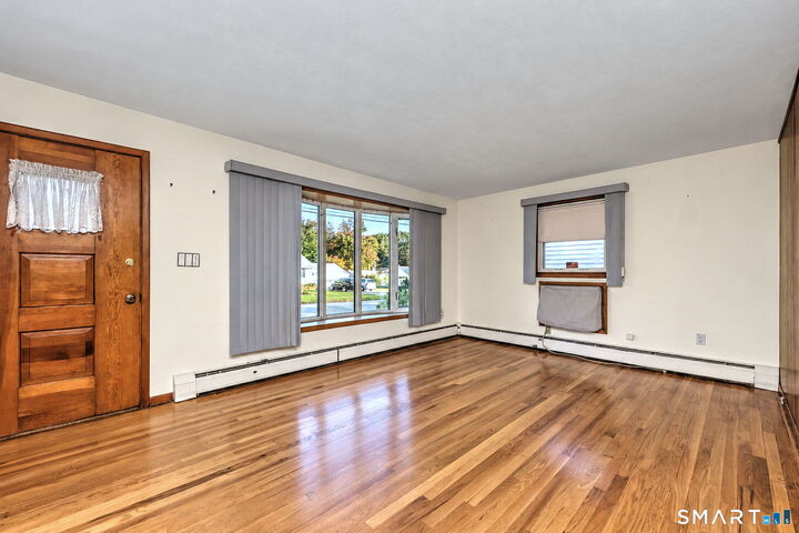 Property Photo: 40 Nightingale Drive CT 06614