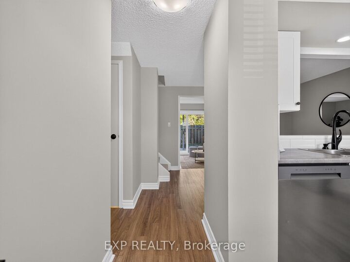 Property Photo:  242 Lakeport Road 20  ON L2N 6V2 
