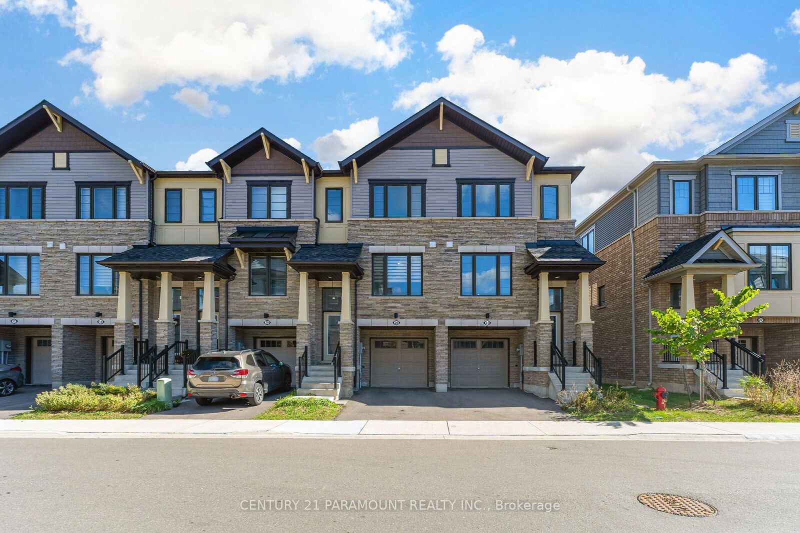 Property Photo:  185 Bedrock Drive 20  ON L8J 0M5 