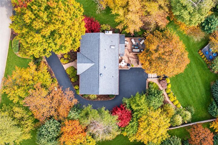 Property Photo: 105 Wiltshire Lane PA 15317