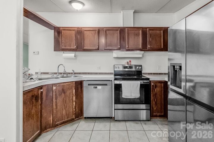 Property Photo:  803 Gw Broome Road  NC 28112 