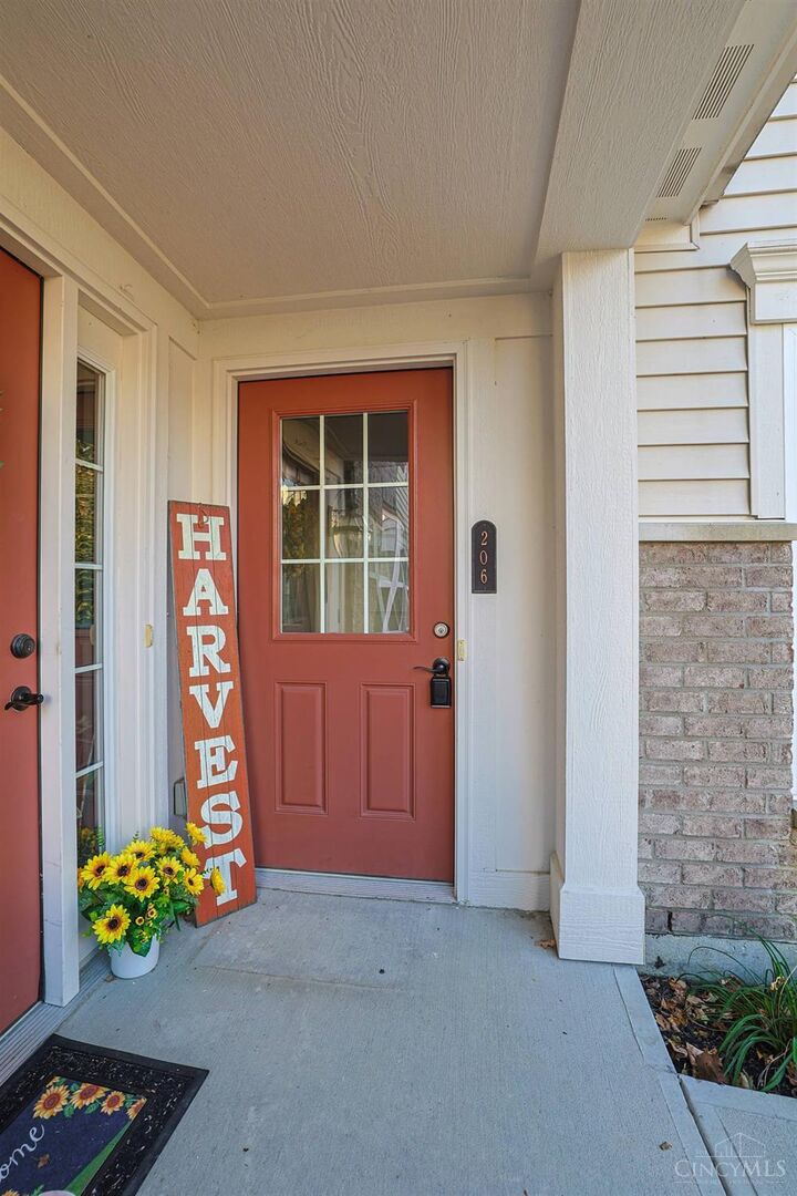 Property Photo: 206 River Ridge IN 47025