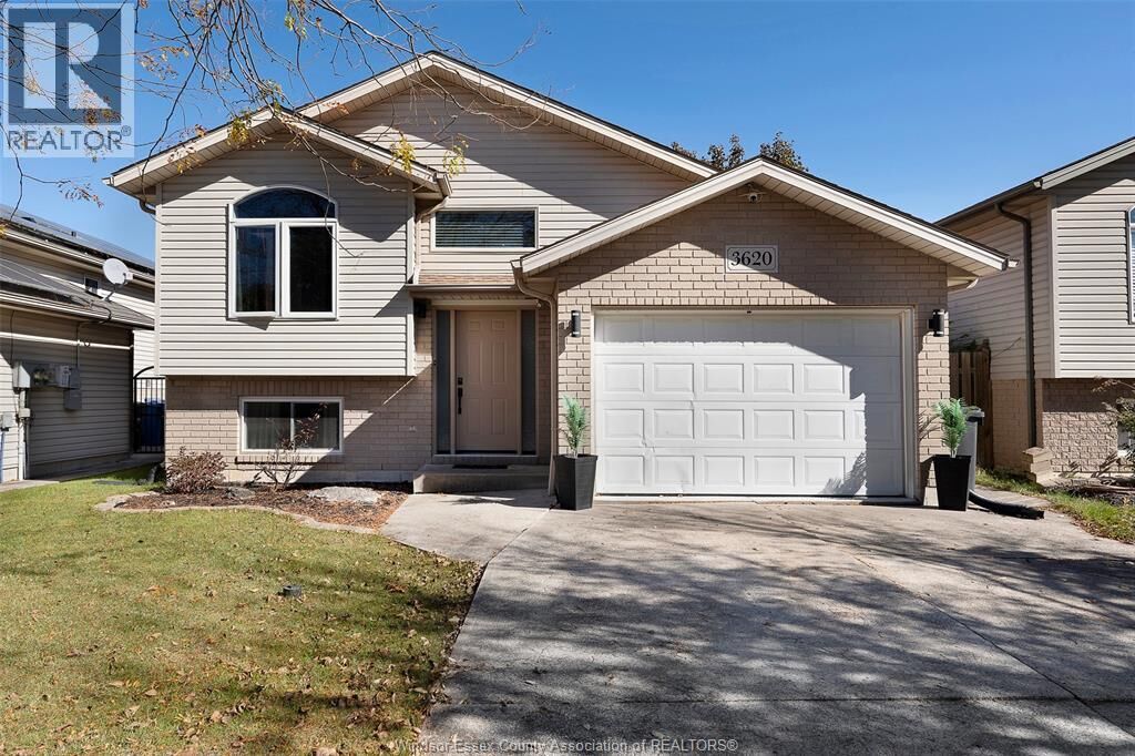 Property Photo: 3620 Shinglecreek Court ON N8W 5T7
