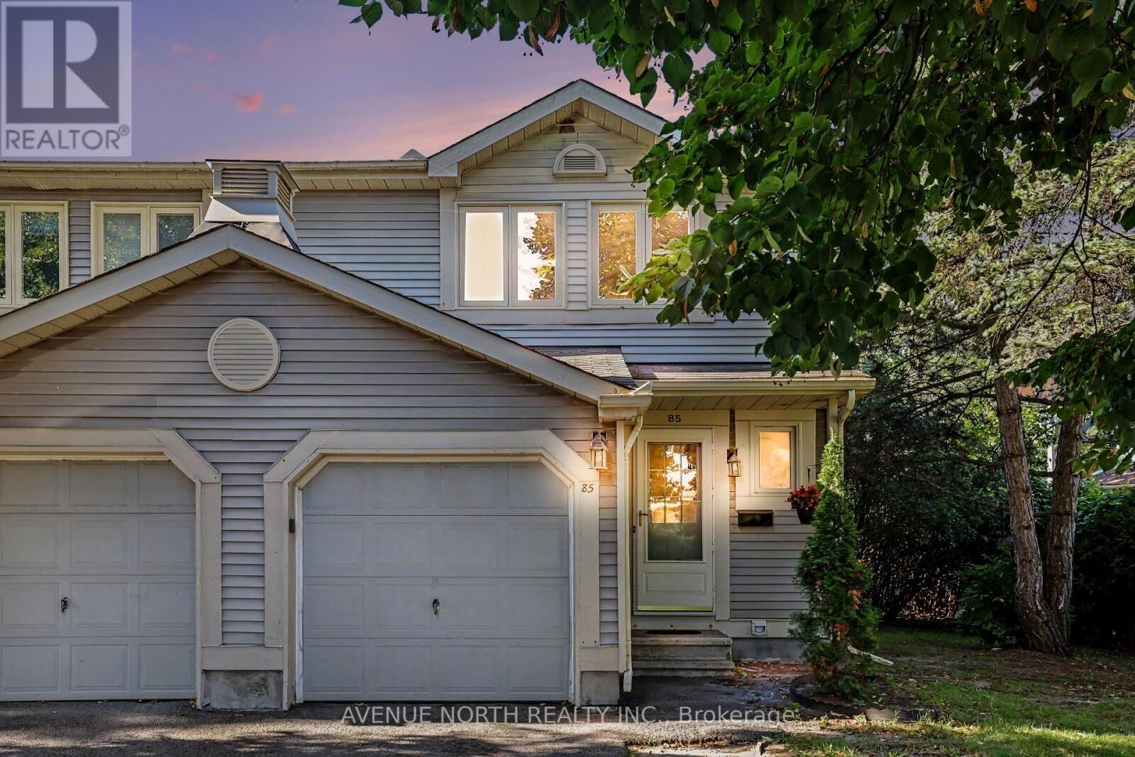 Property Photo:  85 Birmingham Private  ON K2H 9P3 