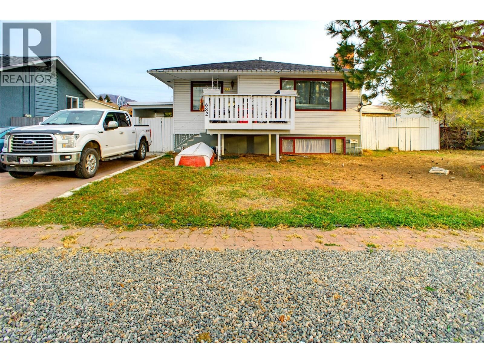 Property Photo: 682 Alberni Avenue BC V2B 1T1