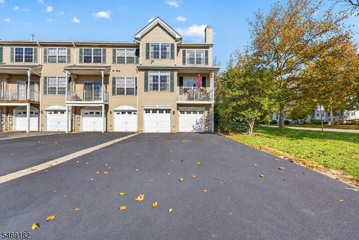Property Photo:  2 Windham Ct  NJ 08822 