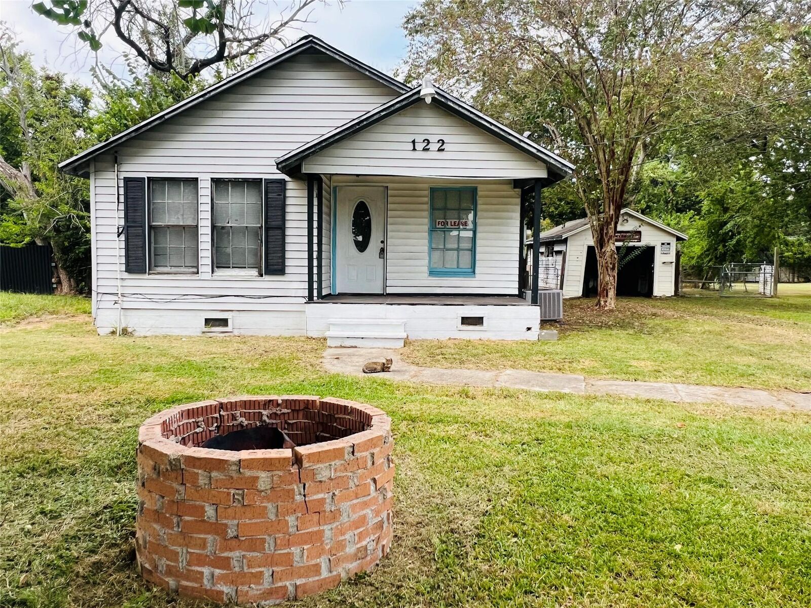 Property Photo: 122 W Pecan Lane TX 77531