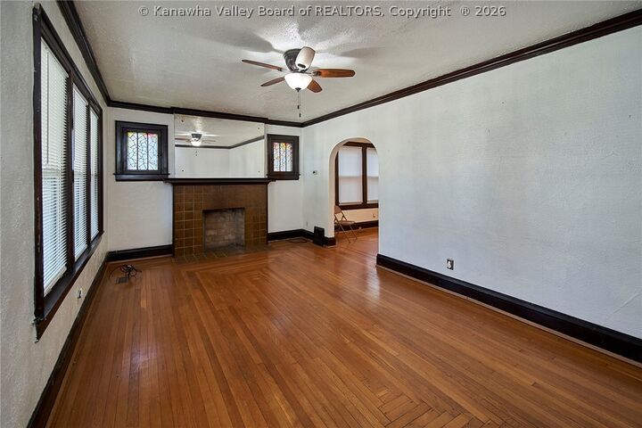 Property Photo:  1007 2nd Avenue  WV 25302 