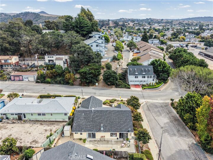 Property Photo:  505 Le Point  CA 93420 