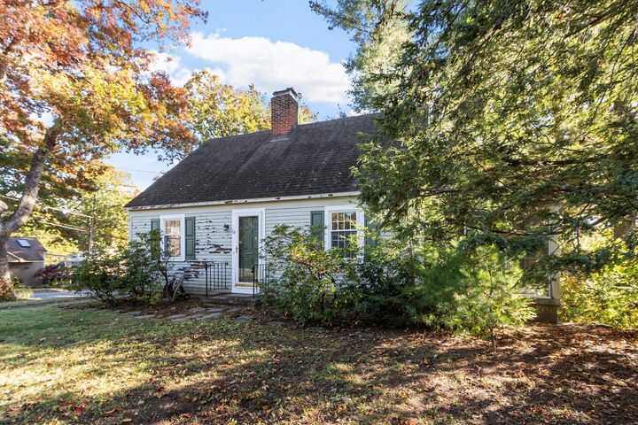 Property Photo: 34 Charlotte Avenue NH 03064