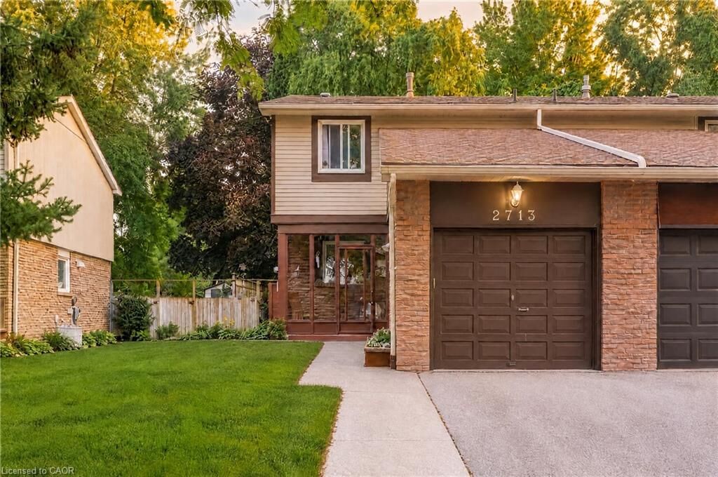 Property Photo:  2713 Andorra Circle  ON L5N 2H8 