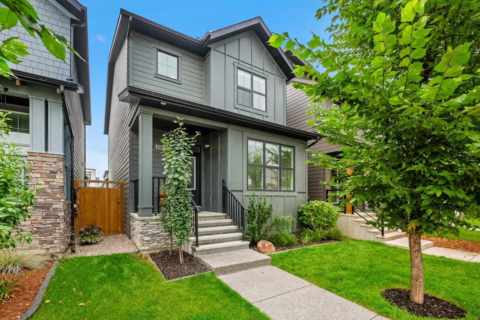 Property Photo:  15041 37 Street SW  AB T2Y 0R5 