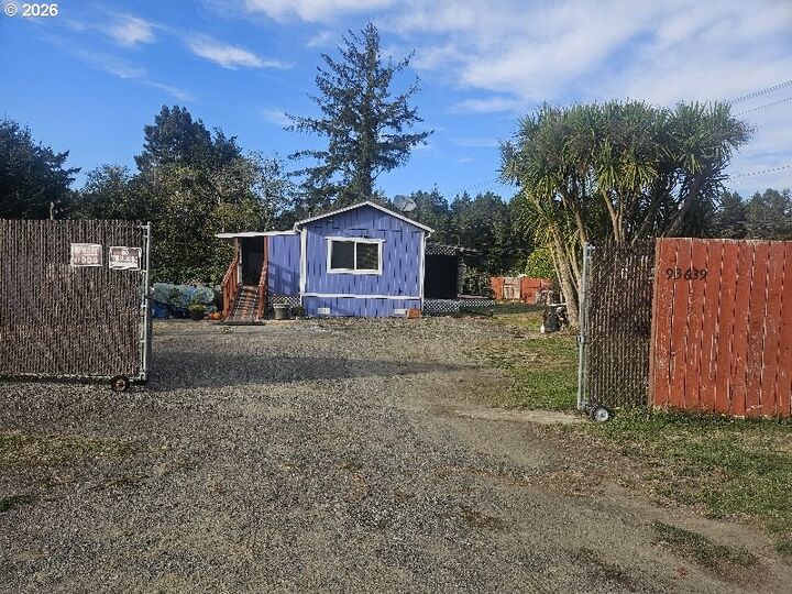 Property Photo:  93639 Deer Haven Ln  OR 97459 