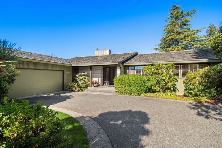 Property Photo: 12156 SE 15th Street WA 98005