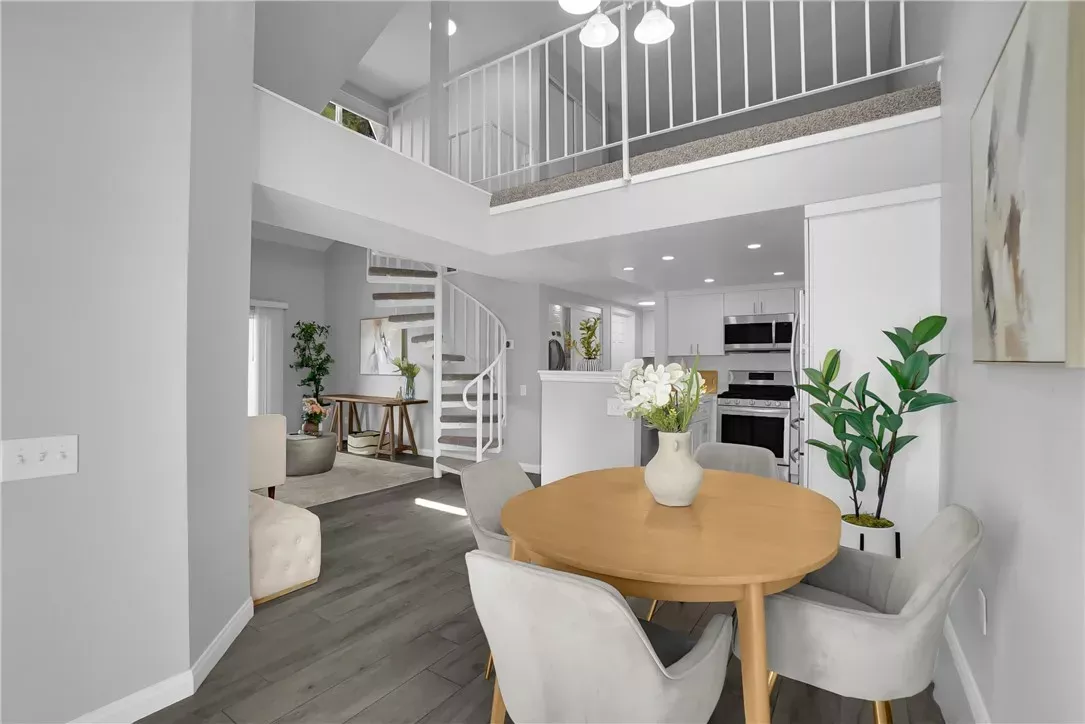 Property Photo:  1564 Tanglewood Lane 5  CA 92029 