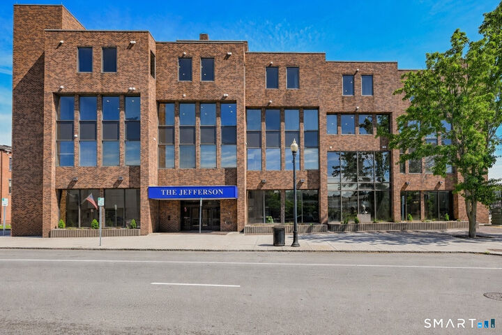 Property Photo: 1 West Main Street 3E CT 06451