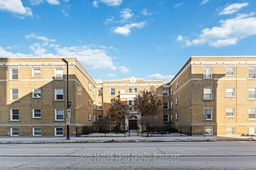 Property Photo:  407 Elgin Street 30  ON K2P 1N2 