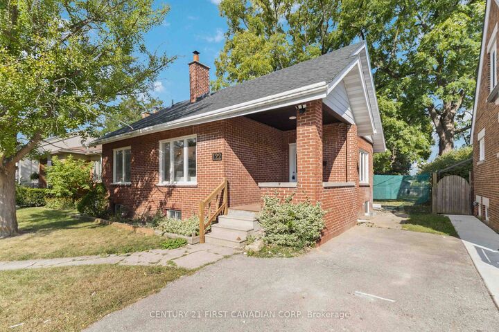 Property Photo:  122 Windsor Crescent  ON N6C 1V8 