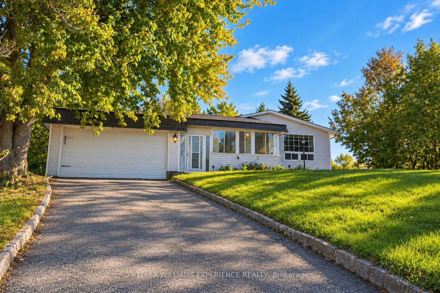 Property Photo: 861 John Street ON L0L 1K0