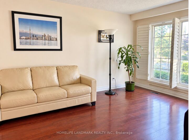 Property Photo:  94 Ames Circle  ON M3B 3C1 