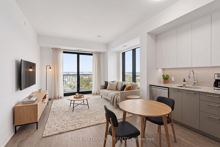 Property Photo:  30 Francis Street 3507  ON N2G 1H7 