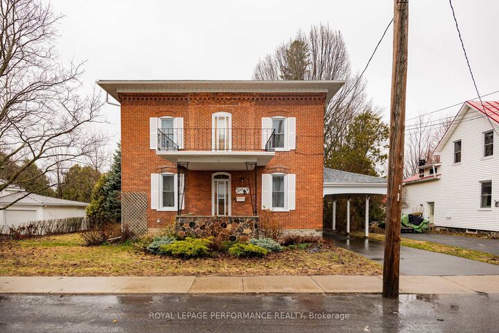 Property Photo:  11 Peter Street  ON K0C 1T0 