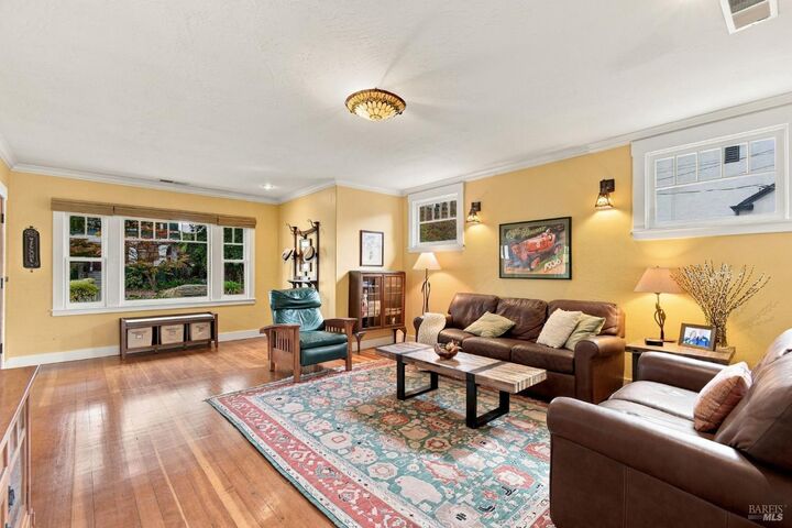 Property Photo:  637 Wright Street  CA 95404 