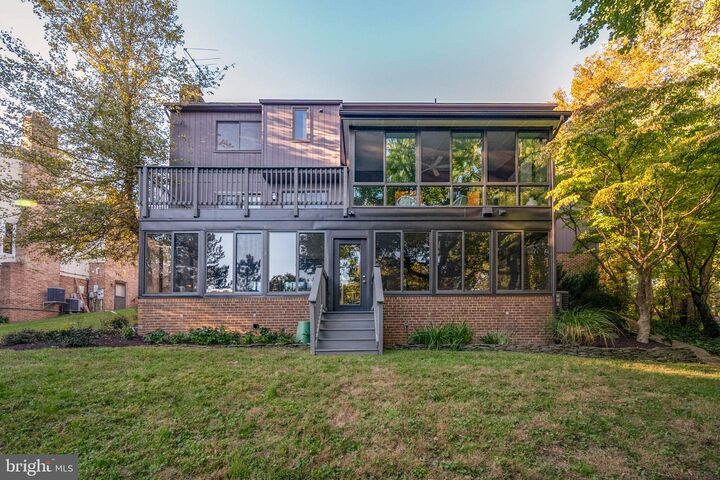 Property Photo: 3713 Fort Hill Drive VA 22310