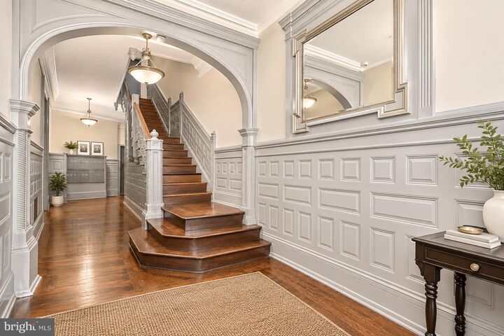 Property Photo:  7 Logan Circle NW 23  DC 20005 