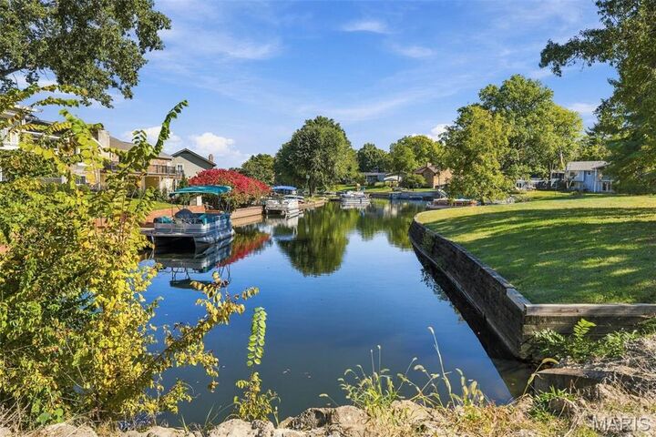 Property Photo:  18 Clermont Court  MO 63367 