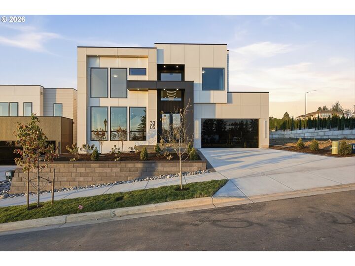Property Photo:  3305 NW 17th Ave  WA 98607 