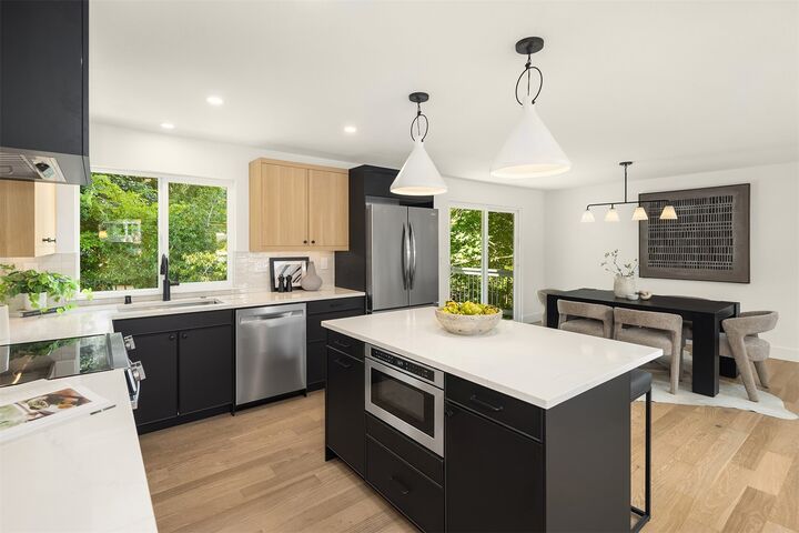 Property Photo:  10717  166th Court NE  WA 98052 